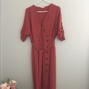 Mariah Midi Dress sz Medium